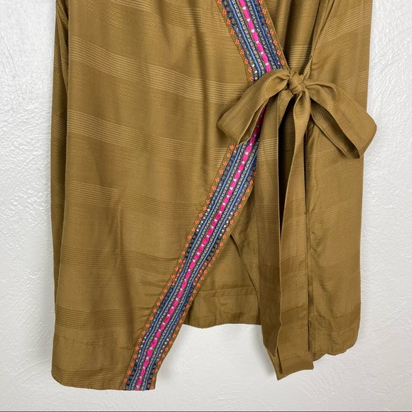 NWOT Maeve by Anthropologie Liviana Embroidered Wrap Blouse Medium - Picture 6 of 13
